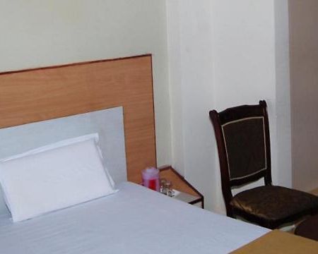 Hotel Pasuparthy Residency Tirupati Ngoại thất bức ảnh